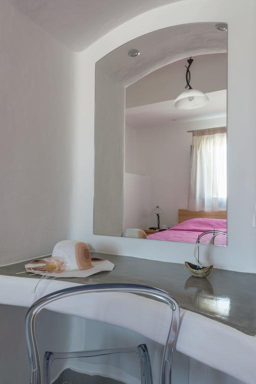 Aspronisi Luxury Villa With Caldera View Megalochori  Zimmer foto